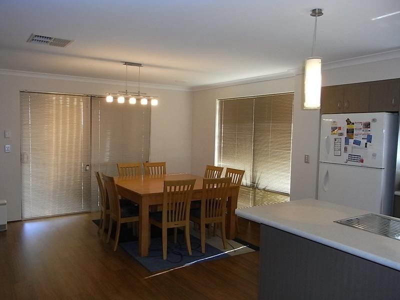 92 YINDANA, Lakelands WA 6180