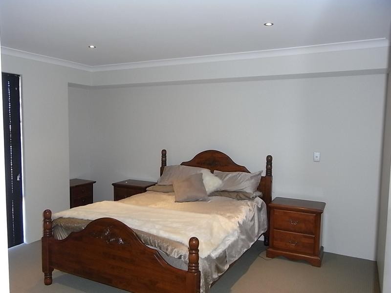 92 YINDANA, Lakelands WA 6180