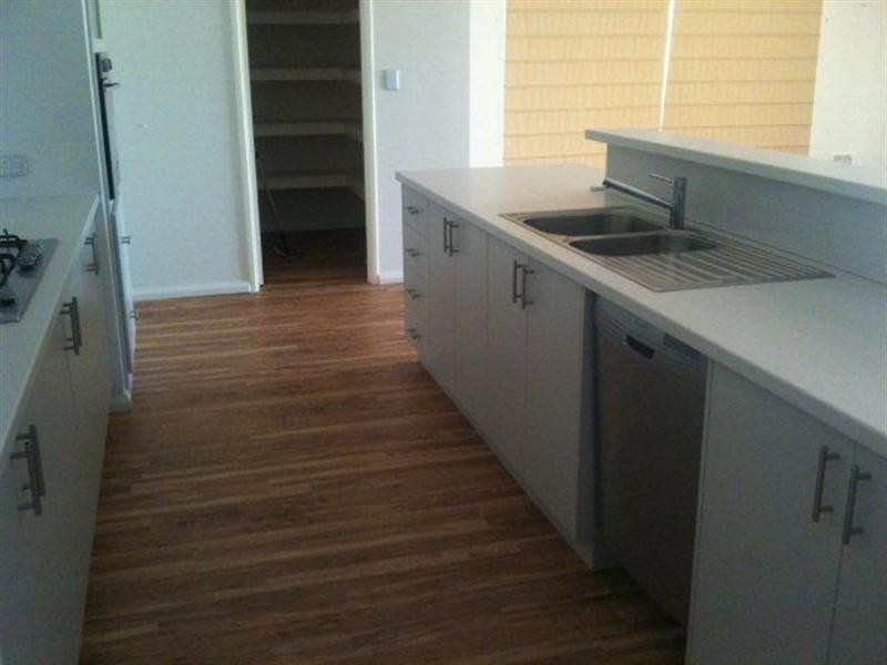 26 Banksiadale Gate, Lakelands WA 6180