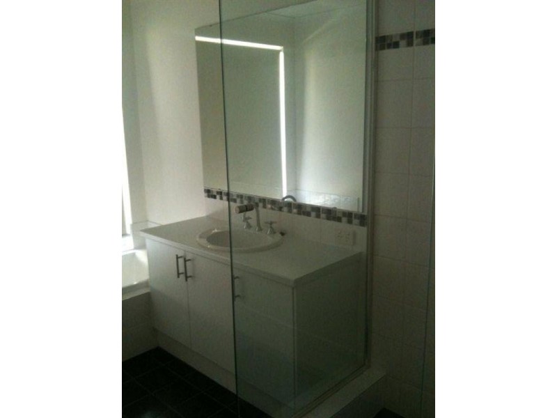 26 Banksiadale Gate, Lakelands WA 6180