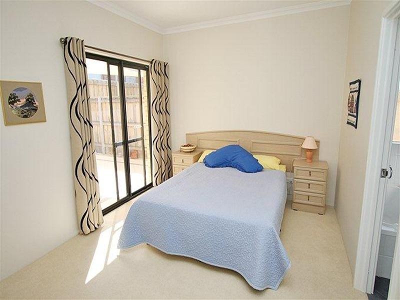 8 Asper Way, Halls Head WA 6210