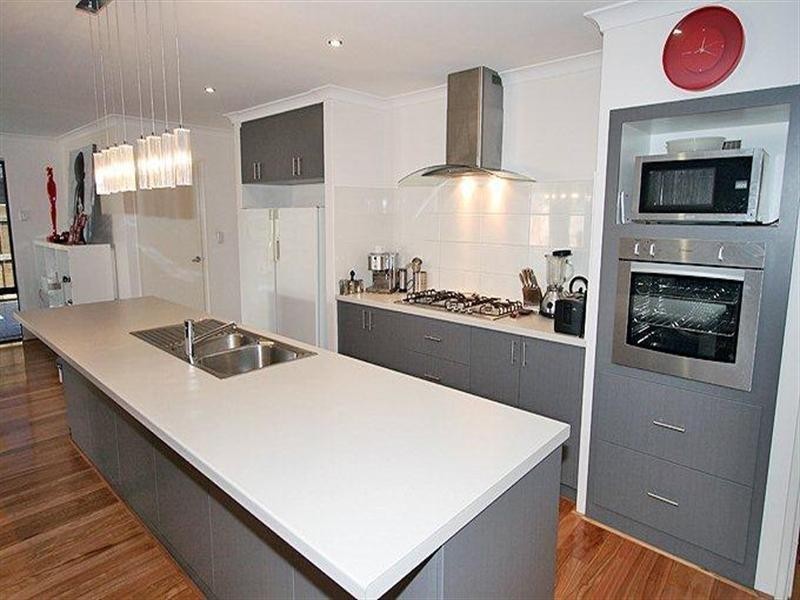 81 Carissa Turn, Halls Head WA 6210