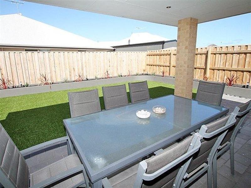 81 Carissa Turn, Halls Head WA 6210