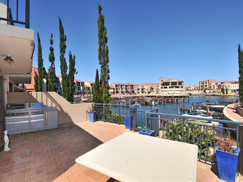 27/69 Westview Parade, Wannanup WA 6210