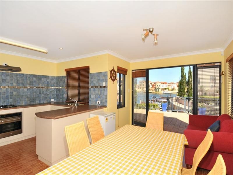 27/69 Westview Parade, Wannanup WA 6210