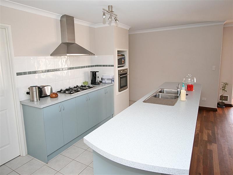 29 Jester Pkwy, Meadow Springs WA 6210