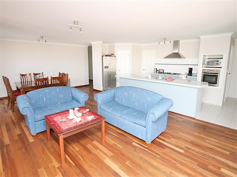 29 Jester Pkwy, Meadow Springs WA 6210