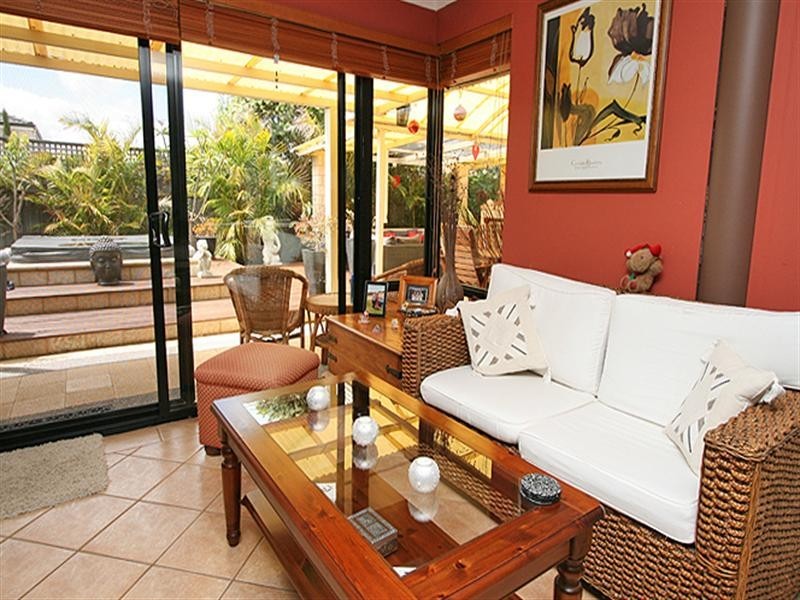 17 Castaway Cove, Halls Head WA 6210