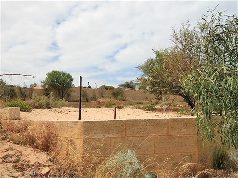 26 Southport Boulevard, Halls Head WA 6210