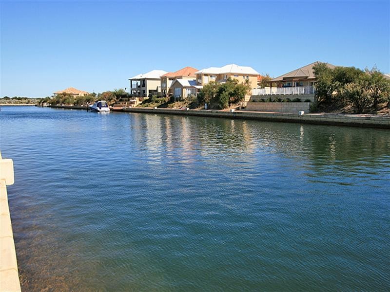 41 Cormorant Key, Wannanup WA 6210