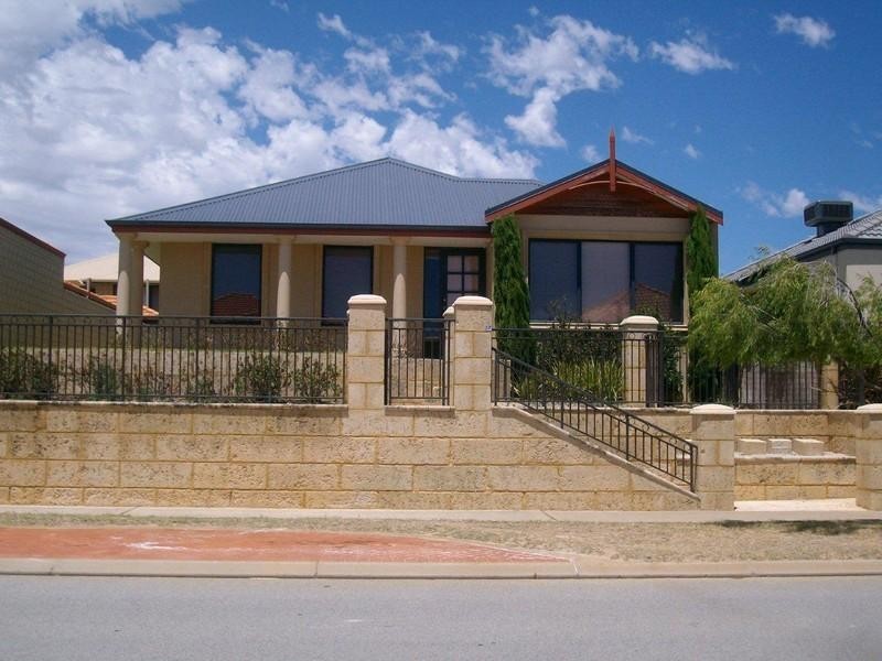 37 Batavia Avenue, Wannanup WA 6210