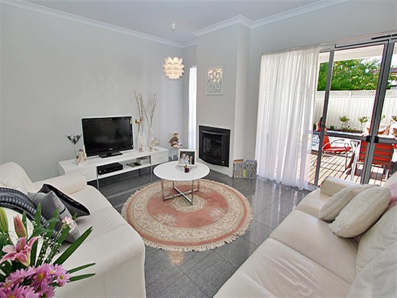 10A Clyde Place, Mandurah WA 6210