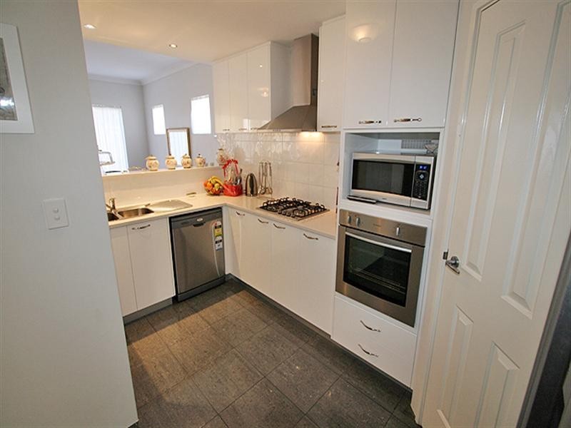 10A Clyde Place, Mandurah WA 6210