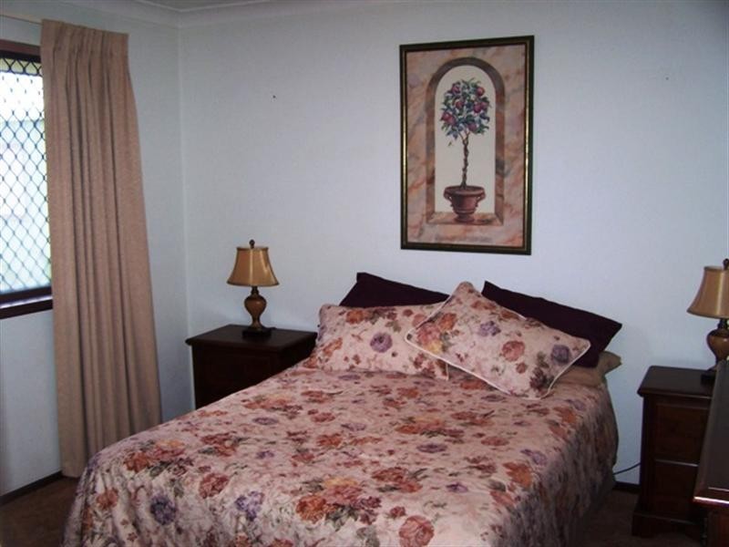 62 KOOKERBROOK Street, Dudley Park WA 6210