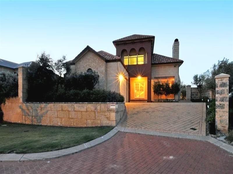 22 Alexis Circle, Wannanup WA 6210