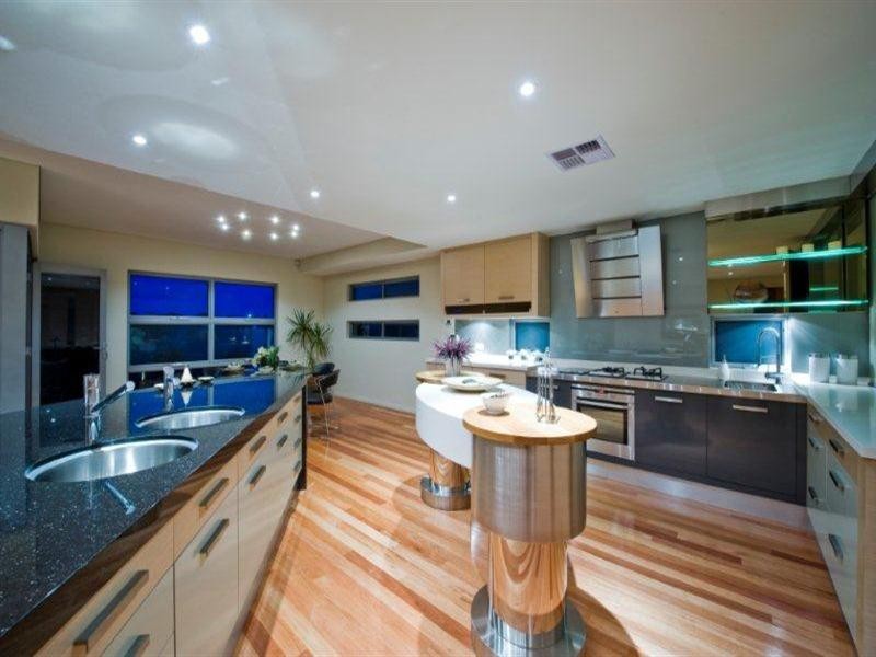 24 Honeymyrtle Grange, Halls Head WA 6210