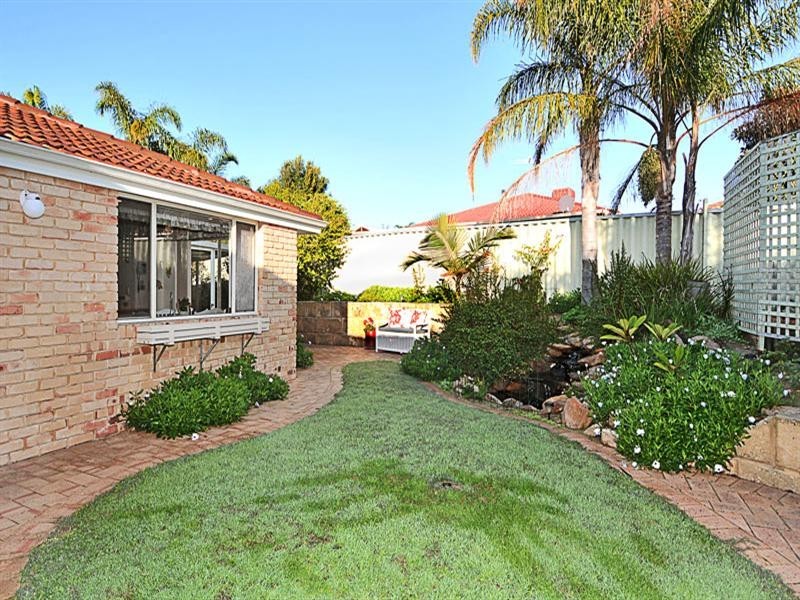 13 Amulla Court, Halls Head WA 6210