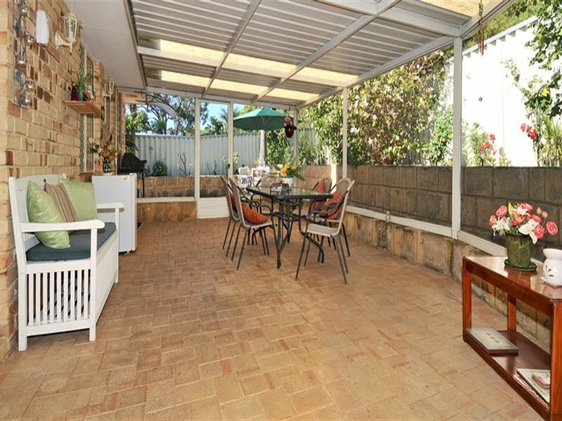 13 Amulla Court, Halls Head WA 6210