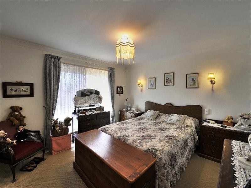 65 LESLIE Street, Dudley Park WA 6210