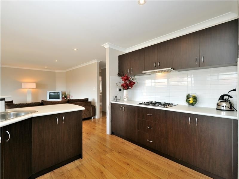 129 Peelwood Parade, Halls Head WA 6210