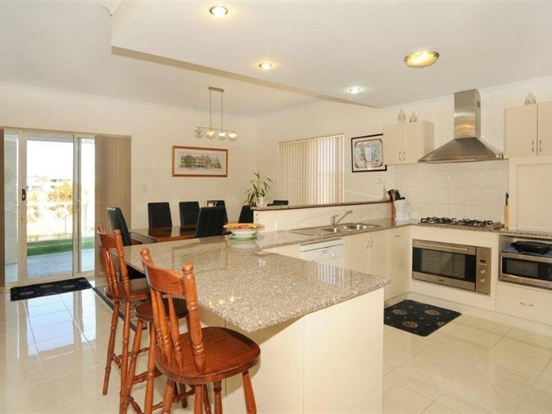 56 SANDPIPER ISLAND Retreat, Wannanup WA 6210