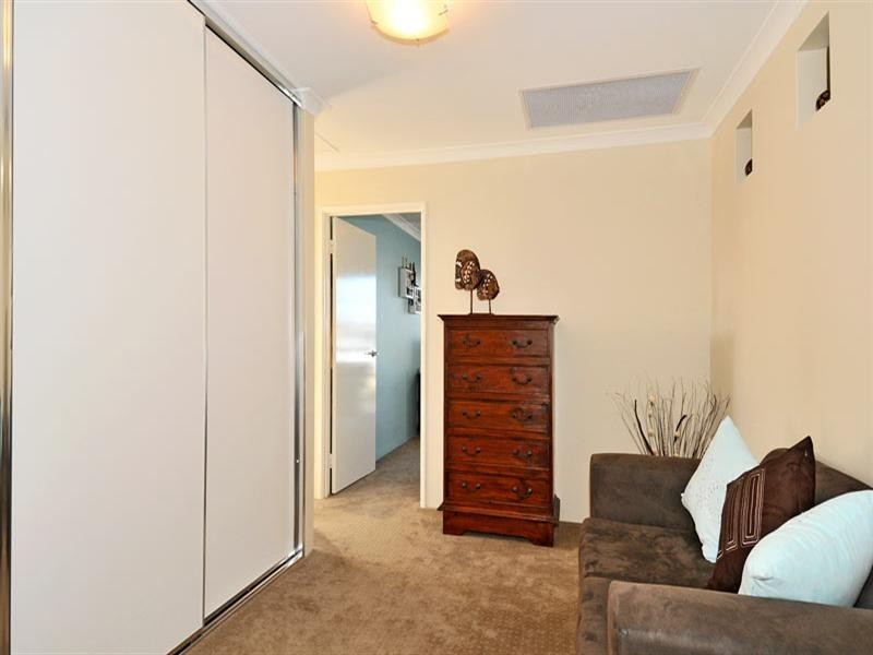 70 Carissa Turn, Halls Head WA 6210