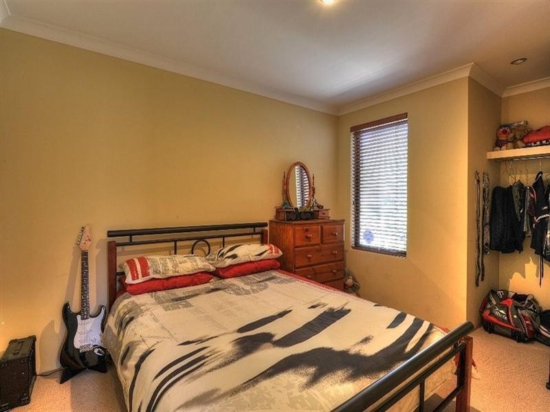 4 ANNIE Place, Mandurah WA 6210