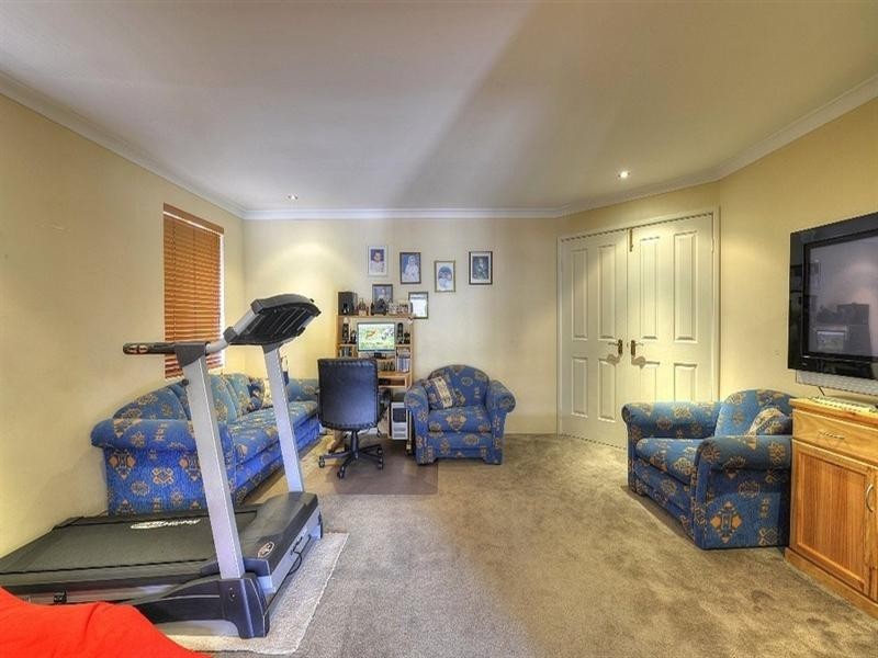 4 ANNIE Place, Mandurah WA 6210