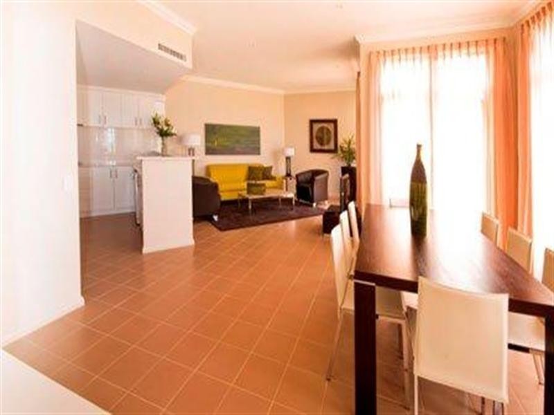 18/2 The Pass, Dawesville WA 6211