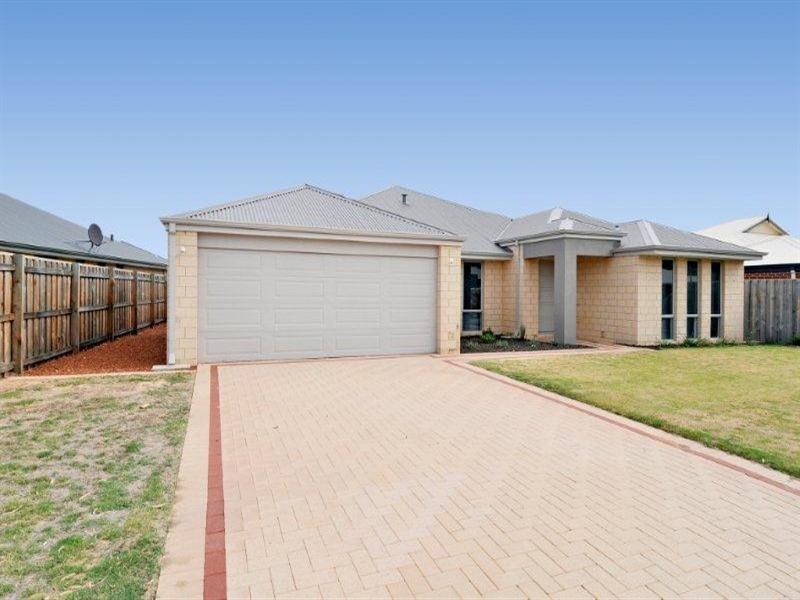 32 Carissa Turn, Halls Head WA 6210