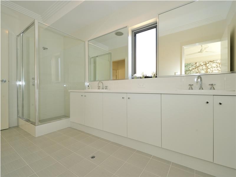 82 Alexis Cir, Wannanup WA 6210