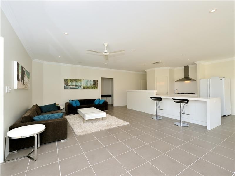 82 Alexis Cir, Wannanup WA 6210