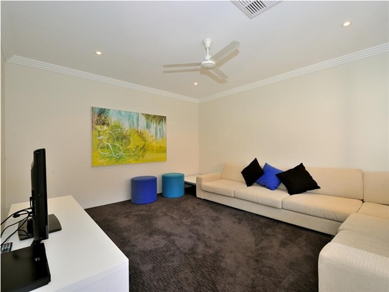 82 Alexis Cir, Wannanup WA 6210