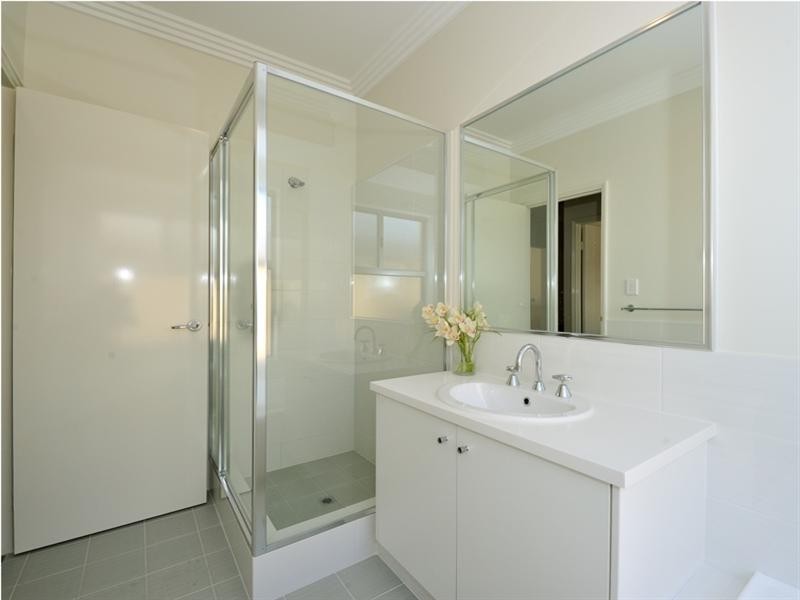82 Alexis Cir, Wannanup WA 6210