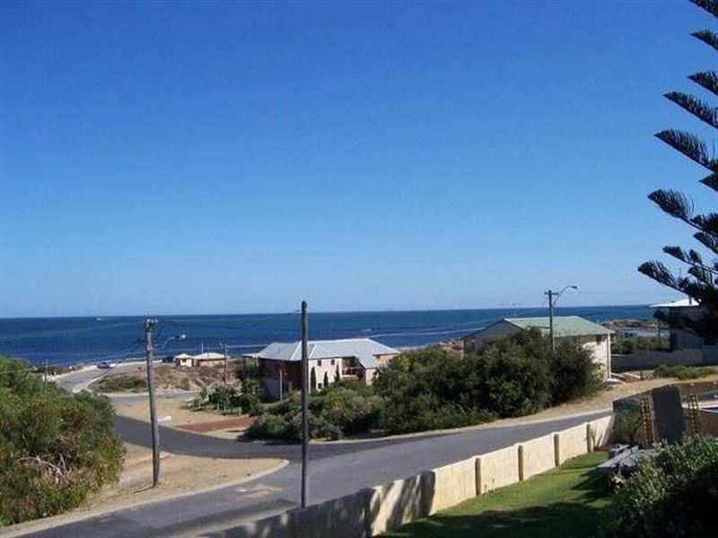 11 Pepper Street, Falcon WA 6210