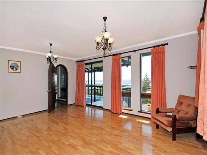 11 Pepper Street, Falcon WA 6210