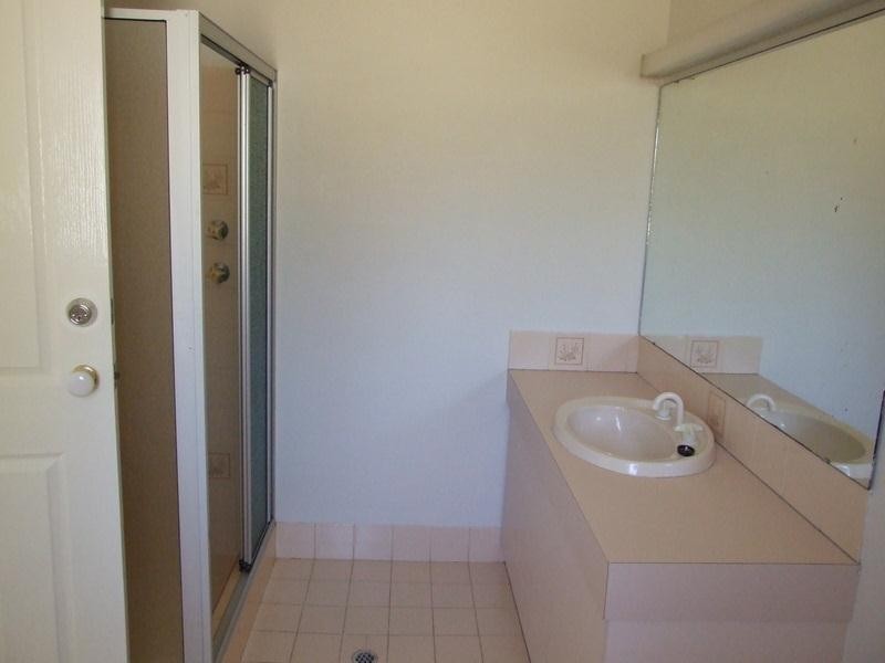 5 Lakes Crescent, South Yunderup WA 6208