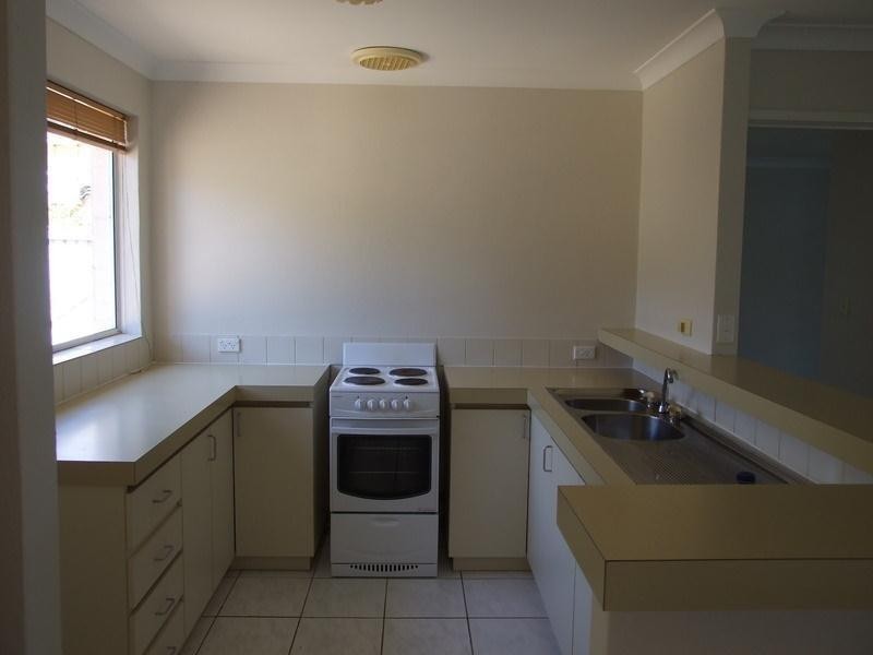 5 Lakes Crescent, South Yunderup WA 6208