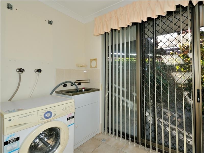 1/12 Rocklea Place, Silver Sands WA 6210