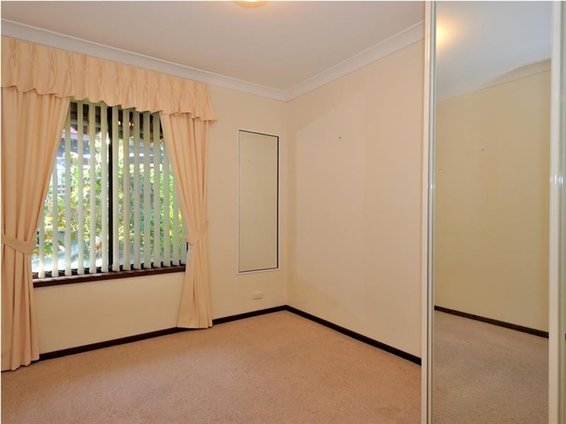 1/12 Rocklea Place, Silver Sands WA 6210