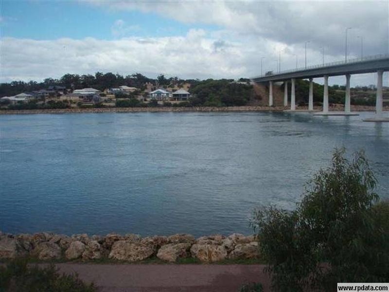 12 Spoonbill Rtt, Wannanup WA 6210