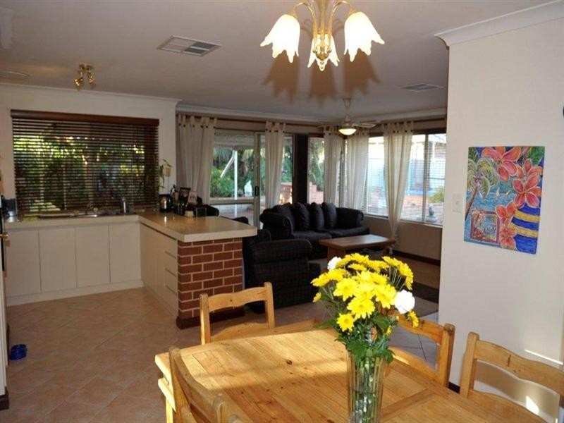 35 Gregory Road, Dawesville WA 6211