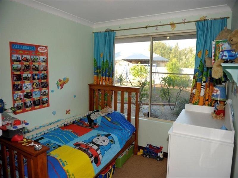 35 Gregory Road, Dawesville WA 6211