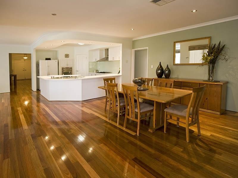 16 Poinsettia Green, Halls Head WA 6210