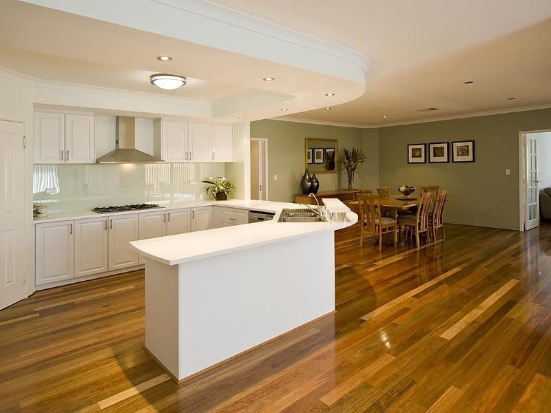 16 Poinsettia Green, Halls Head WA 6210