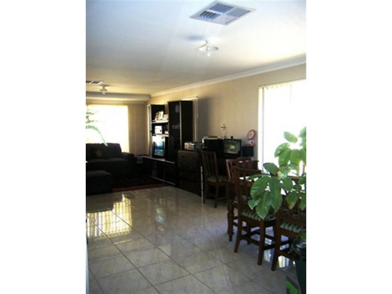 4 Menna Brace, Greenfields WA 6210