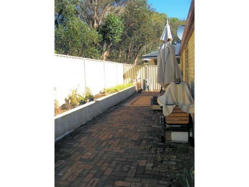 4 Menna Brace, Greenfields WA 6210