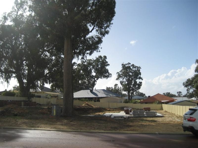 7 BOOKARA VIEW, Lakelands WA 6180