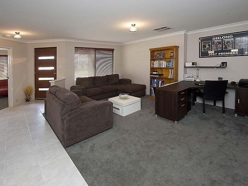 15 Scarab Court, Halls Head WA 6210