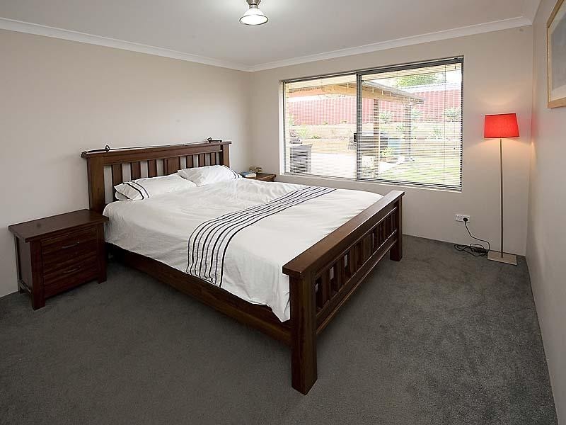 15 Scarab Court, Halls Head WA 6210